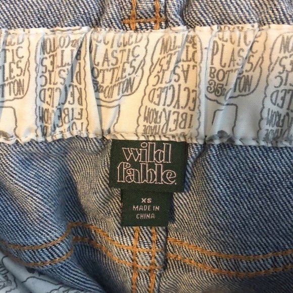 Wild Fable Shorts Elastic Waist Button Fly Ruffle Waist Jean Shorts XS - Picture 4 of 5